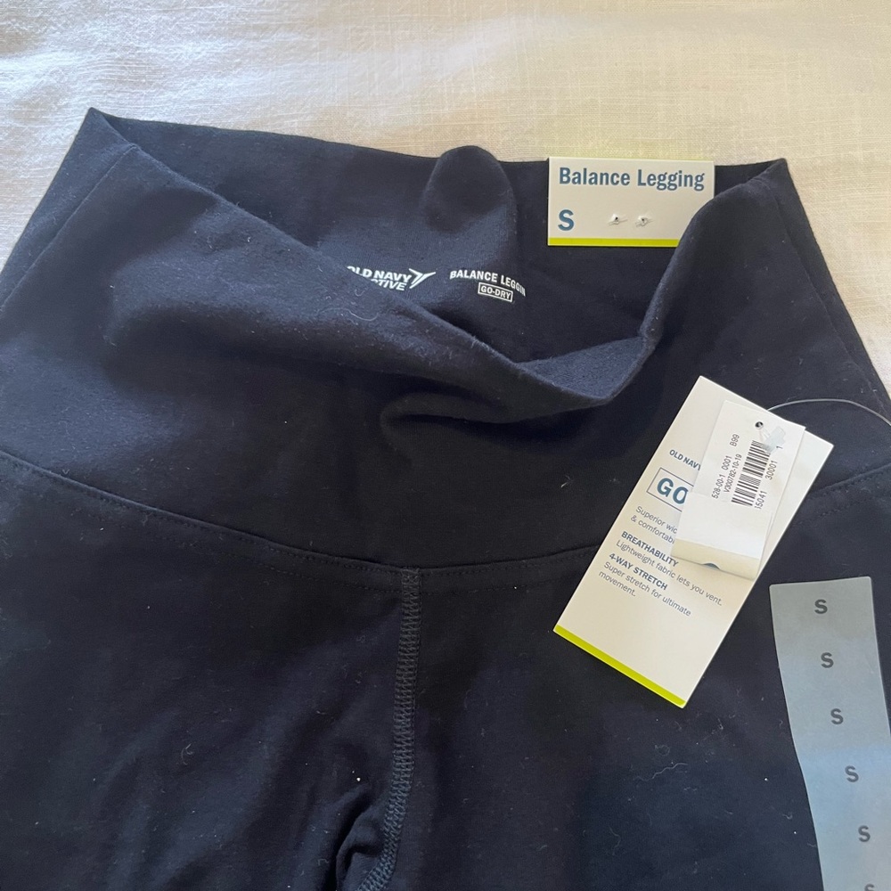 Old navy go dry leggings
